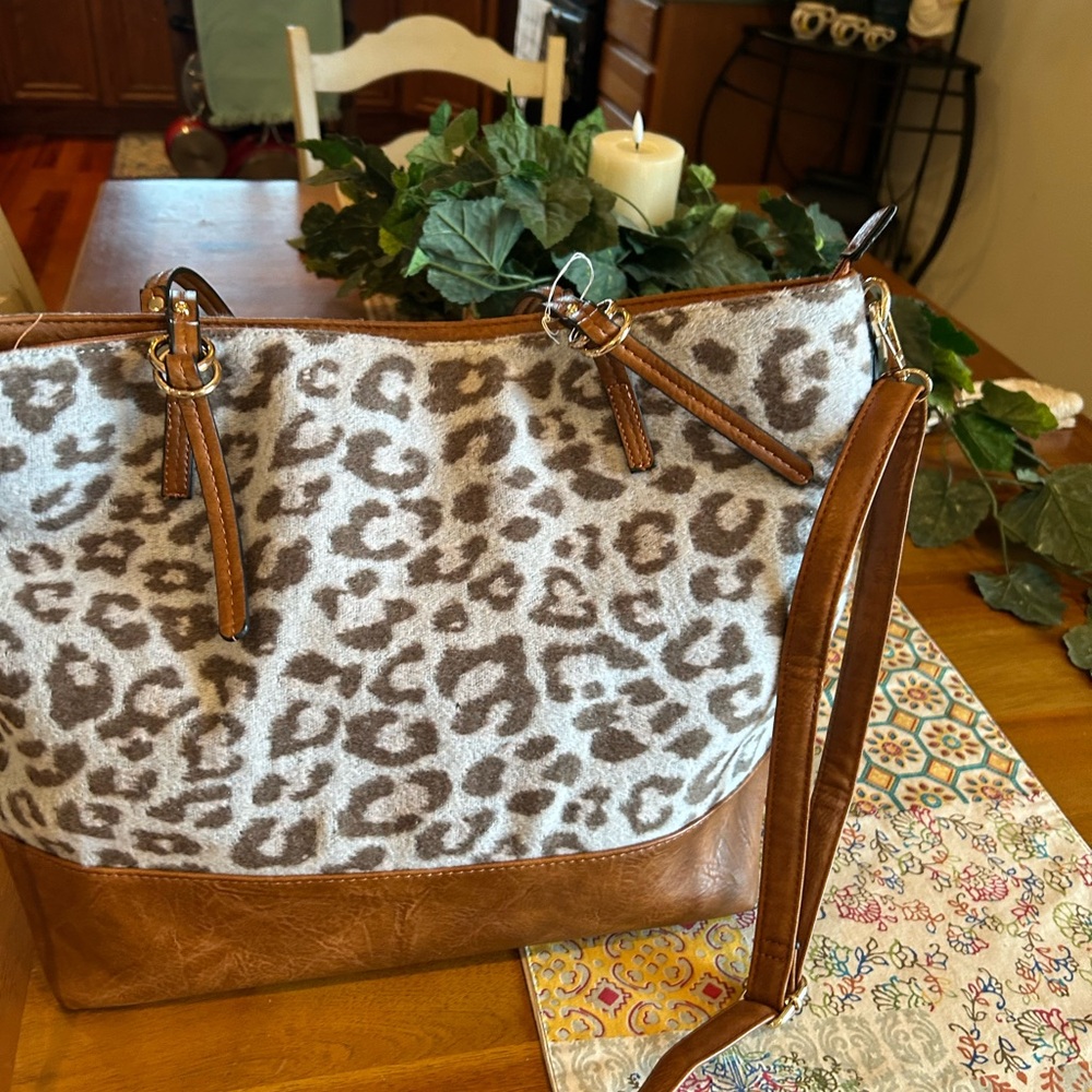 Large Animals Print Tote